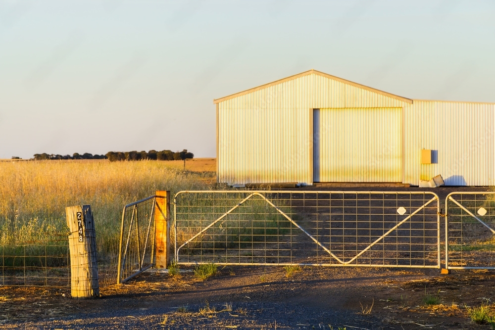 Steel building cheaper farm